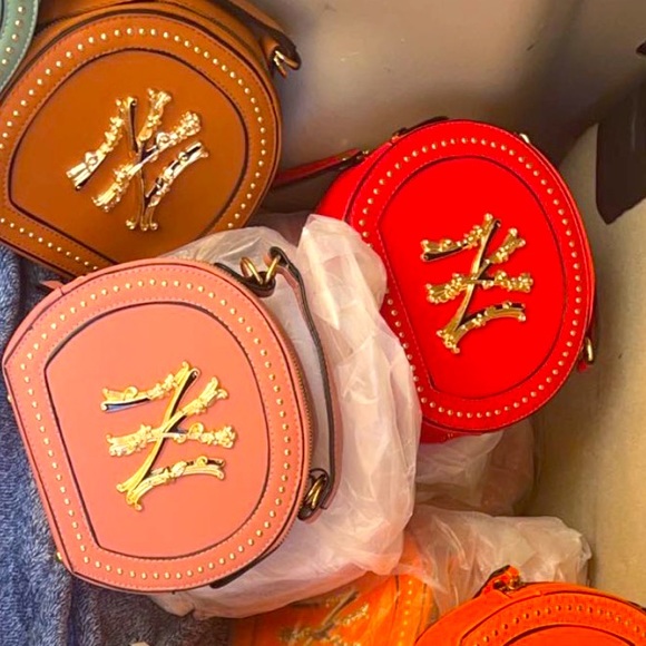 Purses - Picture 2 of 3